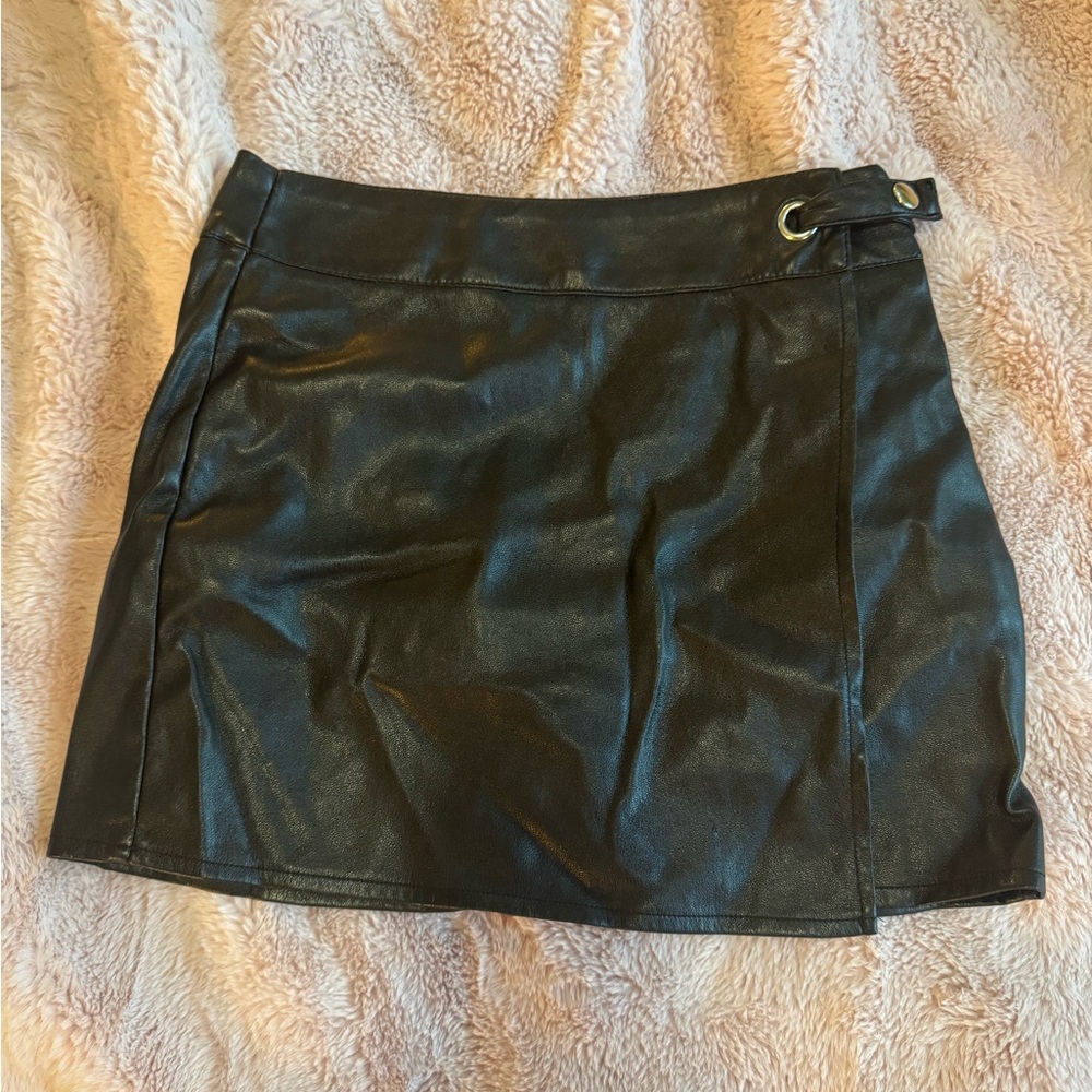Forever 21 Black Faux Leather Pencil Skirt